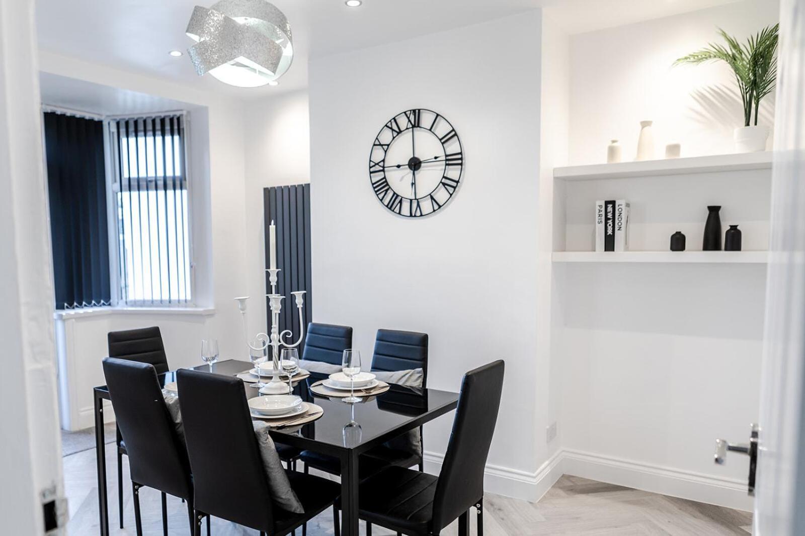 Lymer House - Stylish 3 Bedroom House In 伍尔弗汉普顿 外观 照片