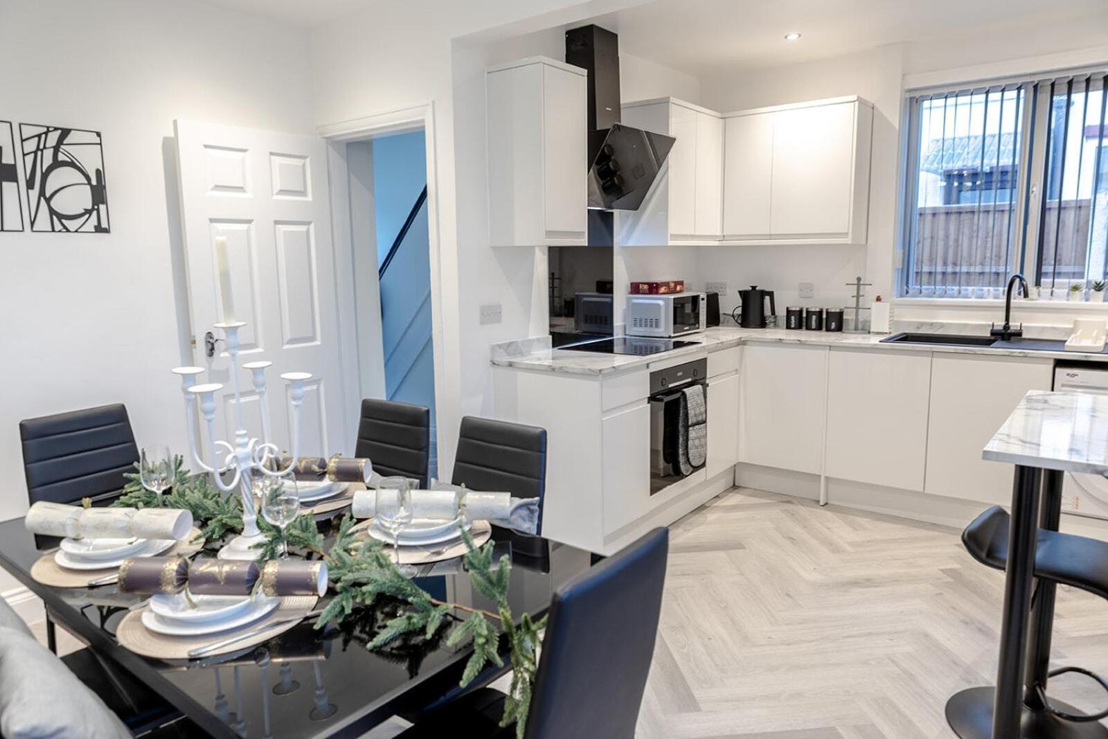 Lymer House - Stylish 3 Bedroom House In 伍尔弗汉普顿 外观 照片